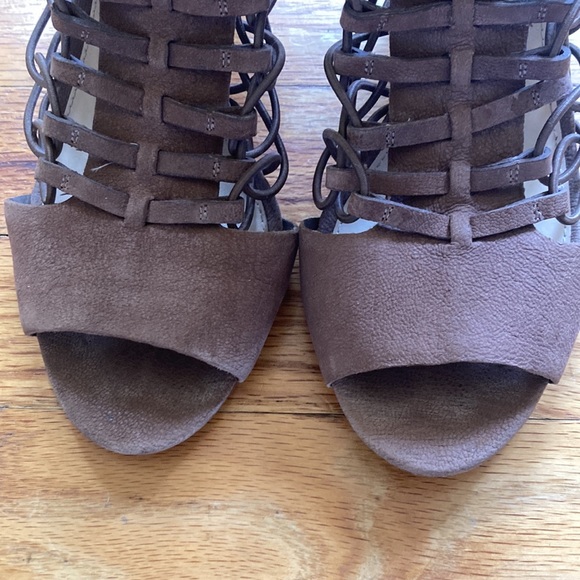 Vince Camuto Heels - Picture 3 of 9
